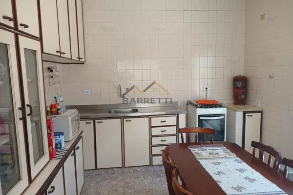 Casa à venda de 110m² com 5 quartos, 2 banheiros e 4 vagas de garagem no Jardim Parque Jupiá - Foto 1