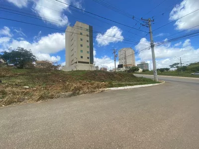 Terreno de Esquina no Bairro Candeias, Av. Luiz Eduardo, próximo a Fainor, Vitória da Conquista - - Foto 3