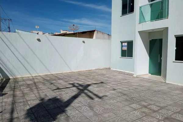 Apartamento térreo com quintal com 3/4 sendo 1 suíte a 50 mts do Shopping Conquista Sul em Vitór - Foto 2