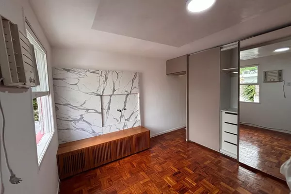 Casa de vila, assobradada com 3 quartos sendo 1 suite. - Foto 1