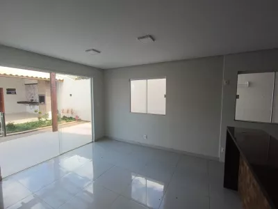 Casa duplex de 3 quartos sendo 2 suítes, piscina, espaço gourmet com churrasqueira depósito e ban - Foto 42