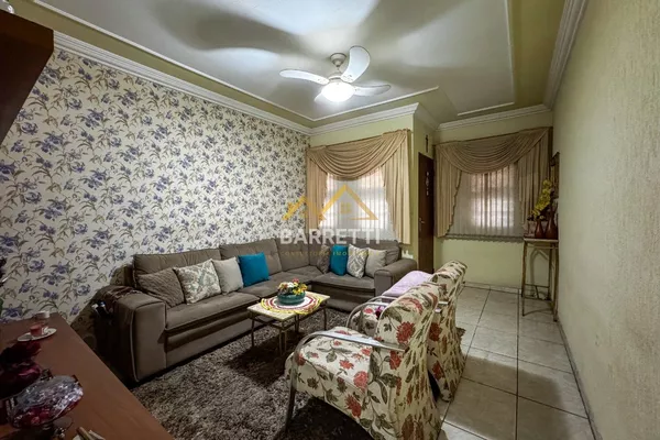 Casa à venda com 200m², 3 quartos, 3 vagas de garagem e piscina no bairro Santa Terezinha - Foto 2