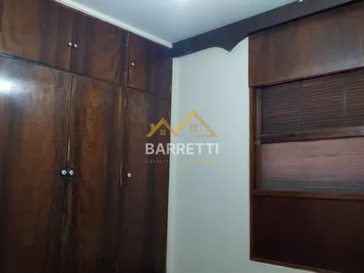 Casa para locação no São Dimas, com 307 m², 6 quartos, 3 banheiros, quintal e 2 vagas de garagem - Foto 12
