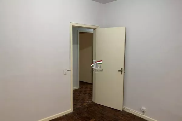 Apartamento 3 quartos no térreo na Av Iguaçu para alugar 90m² - Foto 6