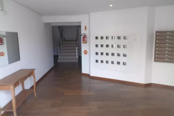 KITNET AMPLA COM GARAGEM AO LADO DA UFSC - Foto 5