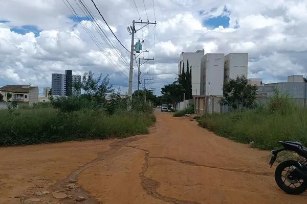 Excelente apartamento de 2 quartos sendo 1 suíte de 1ª andar com planejados na cozinha e quartos p - Foto 3