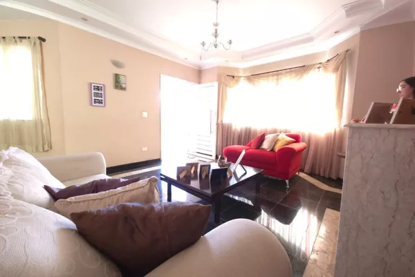 Sobrado à venda de 282m² com 4 quartos suítes, 6 banheiros, piscina e 6 vagas de garagem no condomínio Terras de Piracicaba IV - Foto 6