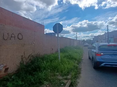 Terreno murado de esquina com 373 m² no Morada dos Pássaros III - Foto 5