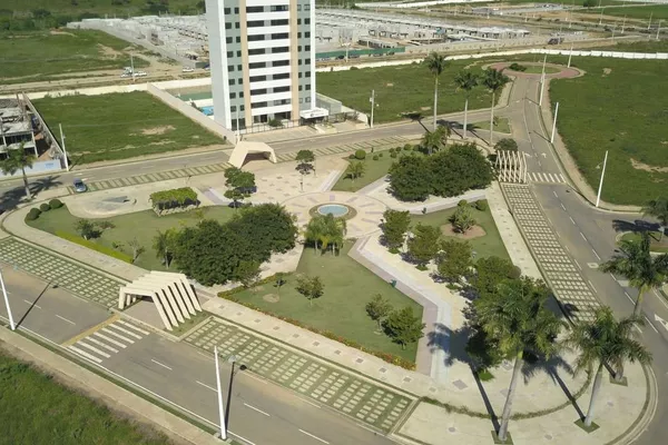 Apartamento com 3/4 sendo 1 suíte reversível para 4/4 2 vagas de garagem na Av. J Pedral próximo - Foto 2