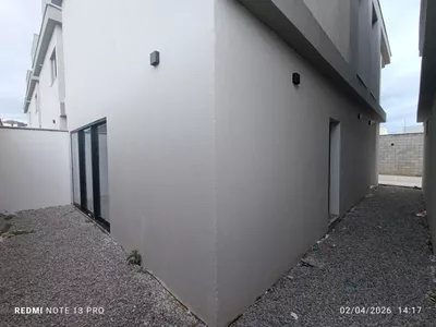 Casa duplex soltas com 3 suítes, sala com 2 ambientes, lavabo, garagem coberta para 2 carros, Alto - Foto 9