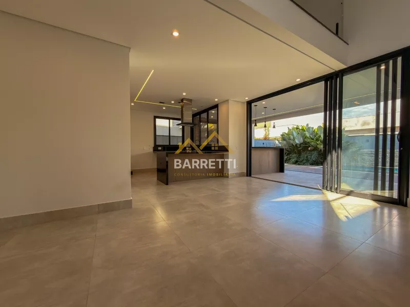 Sobrado à venda, com 305m², 3 suítes, 5 banheiros, piscina e 4 vagas de garagem no condomínio Villa D'Aquila - Foto Principal