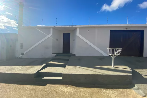Excelente Casa de 3 quartos sendo 2 suítes e garagem para 4 carros à Venda, santa Cecília , Vitó - Foto 1