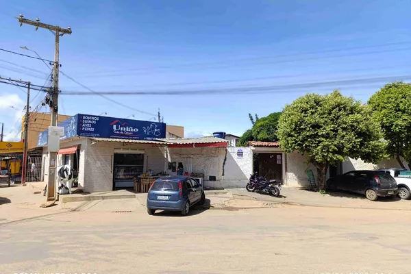Casa de esquina com área de aproximadamente 500 m²à venda, para comércio, Espírito Santo, Vitó - Foto 1