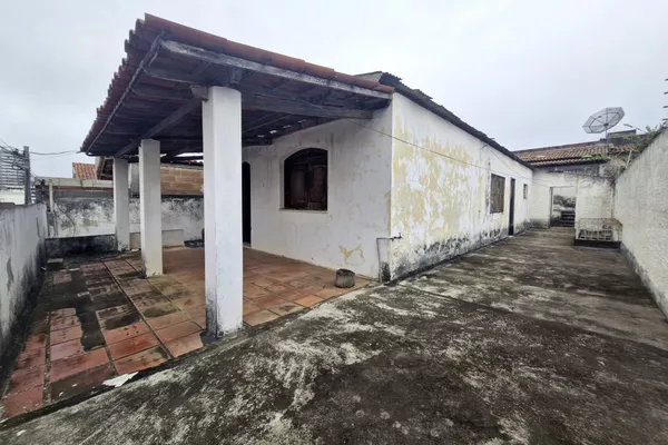 Casa à venda no Bairro Recreio Próximo a Ed Natação e a Igreja da Graças. - Foto 5