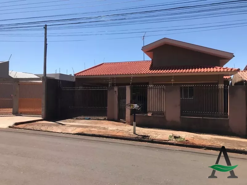 Arapongas - Casa - 4 Quartos - Jardim Santo Antônio - Foto Principal