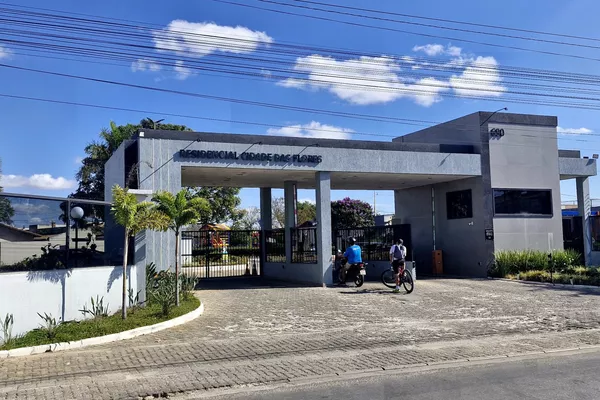 Casa 4/4 Condomínio Cidade Das Flores - Foto 3