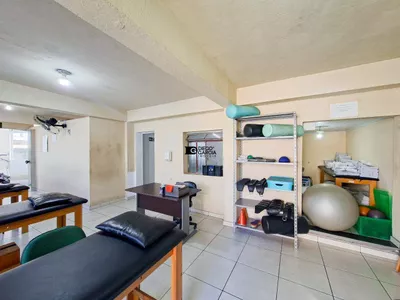 Casa Comercial à Venda em Contagem (Bairro Glória) – Frente, 720 m² Internos - Foto 5