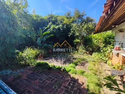 Casa à venda com 1.212 m², contendo quatro quartos, três salas, quatro banheiros e quatro vagas de garagem - Foto 38
