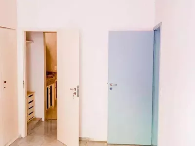Casa à venda com 290 m² no Centro, com 4 quartos (sendo 1 suíte), quintal e 3 vagas de garagem - Foto 8