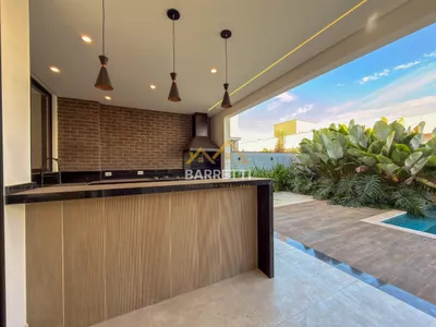 Sobrado à venda, com 305m², 3 suítes, 5 banheiros, piscina e 4 vagas de garagem no condomínio Villa D'Aquila - Foto 29