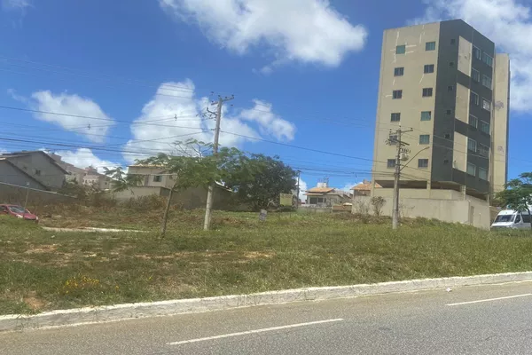 Terreno de Esquina no Bairro Candeias, Av. Luiz Eduardo, próximo a Fainor, Vitória da Conquista - - Foto 5