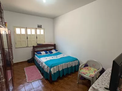 Casa térrea de 3 quartos sendo 1 suite com quintal grande no Ibirapuera, Vitória da Conquista Bahi - Foto 10