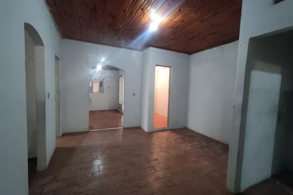 Casa para reforma à venda de 3/4 na Urbis 5, ótima localizaçãoVitória da Conquista, BA - Foto 6