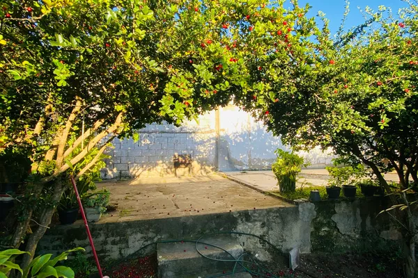 Vendo ótima casa duplex de 4 quartos, sendo 3 suítes, garagem para 5 carros, Vitória da Conquist - Foto 6