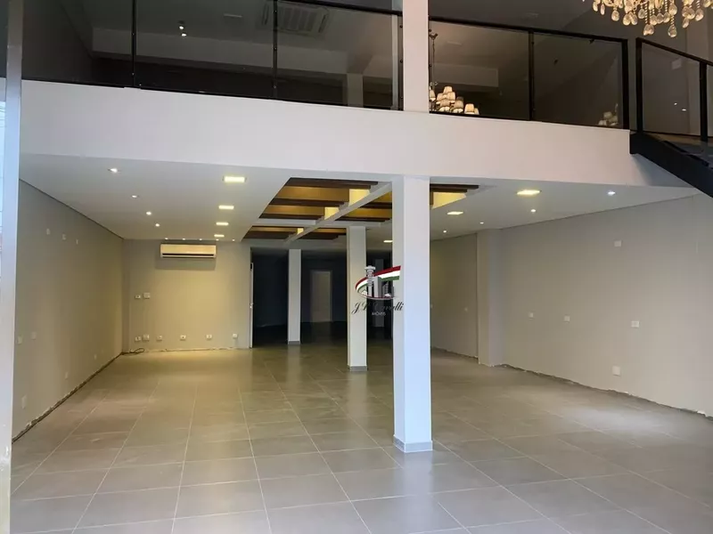 LOJA COMERCIAL DE 200m² COM ÓTIMA ESTRUTURA PARA LOCAÇÃO - Foto Principal