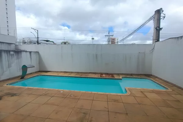 Apartamento duplex com 118 m², 2 vagas de garagem à Venda, Candeias, Vitória da Conquista, BA - Foto 4