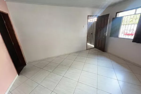 Casa à venda no Bairro Alto Maron, Próximo ao Centro, Vitória da Conquista, Ba - Foto 2