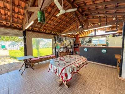 Chácara à venda no bairro Dois Córregos com 347m², 4 quartos sendo 1 suíte, área gourmet e piscina - Foto 25