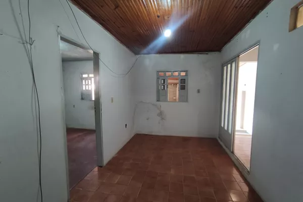 Casa para reforma à venda de 3/4 na Urbis 5, ótima localizaçãoVitória da Conquista, BA - Foto 4