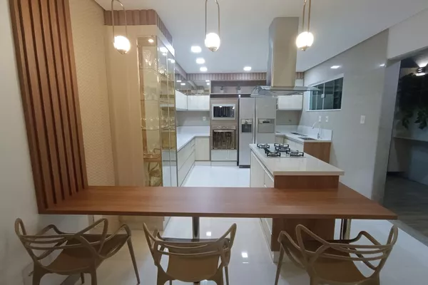 Casa com 5 quartos sendo 3 suítes, área gourmet com jacuzzi, piscina aquecida, em Bairro Boa Vista - Foto 5