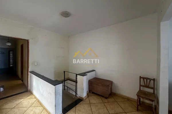 Sobrado à venda com 211,91m² de construção, 4 quartos (sendo 1 suíte) e 3 vagas de garagem, no bairro Vila Monteiro - Foto 3