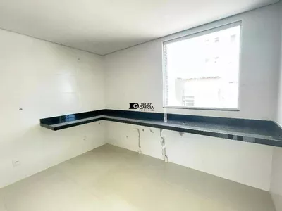 Cobertura Exclusiva com Elevador e Acabamento Sofisticado em Localização Privilegiada! - Foto 7