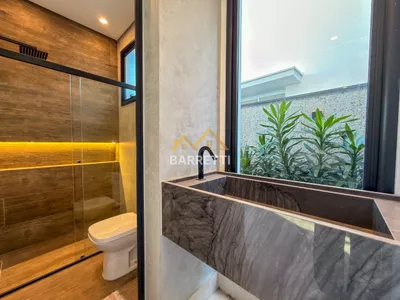 Sobrado à venda, com 305m², 3 suítes, 5 banheiros, piscina e 4 vagas de garagem no condomínio Villa D'Aquila - Foto 33