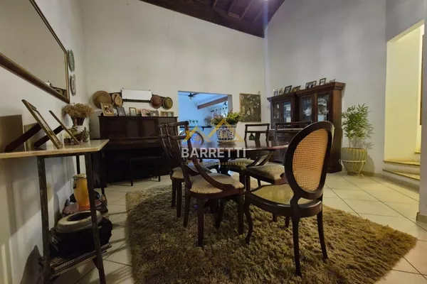 Chácara à venda de 1040m² com 3 quartos (1 suíte), 4 banheiros e 4 vagas de garagem no bairro Santa Rita - Foto 1