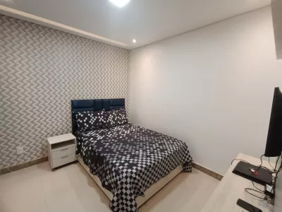 Casa com 5 quartos sendo 3 suítes, área gourmet com jacuzzi, piscina aquecida, em Bairro Boa Vista - Foto 36