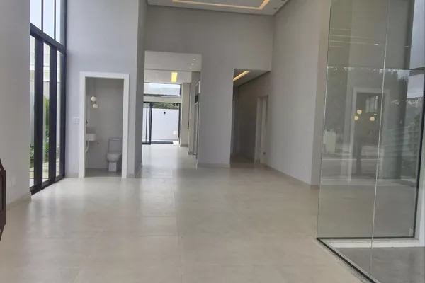 Casa com 3 suítes no Condomínio Alphaville 1 à Venda em terreno de 387 m² e 200 m² de área con - Foto 3
