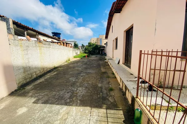 Casa à venda, com 408M² de terreno na área comercial do bairro Alto Maron, Vitória da Conquista, - Foto 5