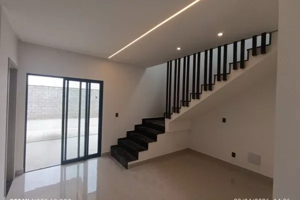 Casa duplex soltas com 3 suítes, sala com 2 ambientes, lavabo, garagem coberta para 2 carros, Alto - Foto 4