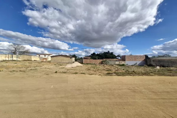 Lote de 360m² à venda no Bairro Remanso em Vitória da Conquista - Foto 1