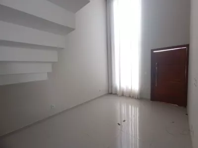 Casa duplex de 3 quartos sendo 2 suítes, piscina, espaço gourmet com churrasqueira depósito e ban - Foto 38