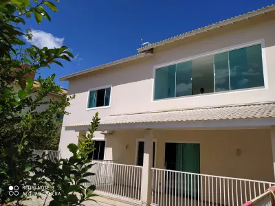 Casa Alto Padrão com 05 suítes, poço artesiano e energia solar em ótima localização no Bairro - Foto 8