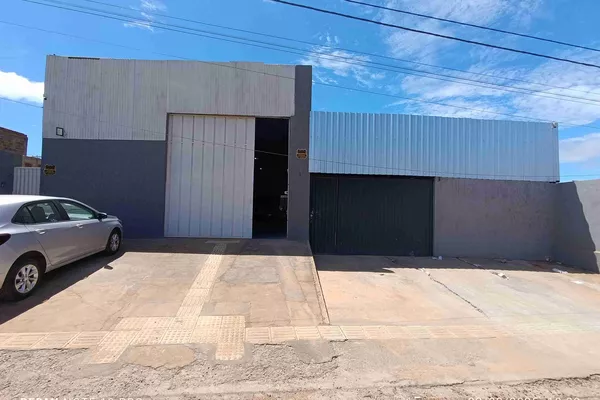 2 Galpões juntos para locação/venda no Primavera dentro do anel viário, sendo galpão com 450 m? - Foto 2