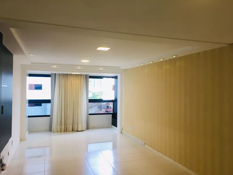 Apto de 3 quartos com suite e 2 semi suítes, dependência completa, 3 VAGAS COBERTAS , lazer comple - Foto Principal
