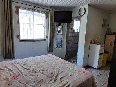 VENDO CASA DE 3 QUARTOS COM SUÍTE, 2 VAGAS DE GARAGEM NO BAIRRO URBIS VI, Vitória da Conquista, BA - Foto 5