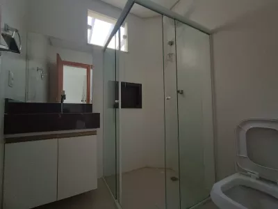 Casa duplex solta de 3 quartos sendo 2 suítes + piscina + espaço gourmet com churrasqueira à ven - Foto 20