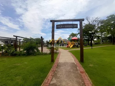 Sobrado à venda, com 305m², 3 suítes, 5 banheiros, piscina e 4 vagas de garagem no condomínio Villa D'Aquila - Foto 56